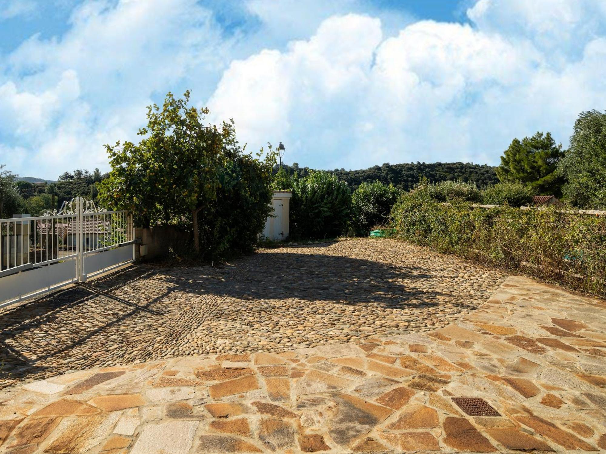 Вилла House In The South Of France With Private Pool Roquebrun Экстерьер фото